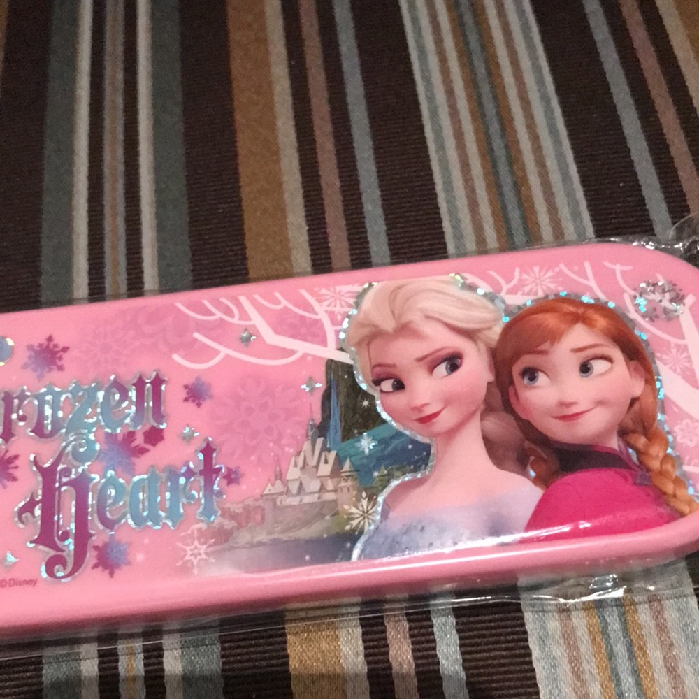 NWT Disney Frozen utensil case plastic box - Picture 8 of 13